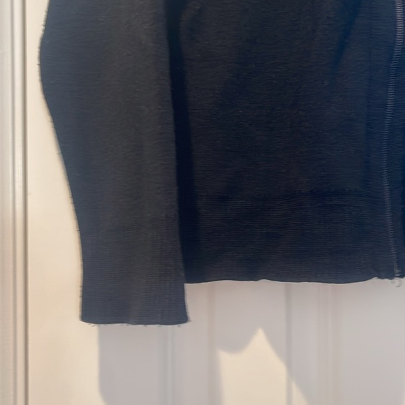 Zara men black color, large size, front pockets and ziper stylish cardigan - Picture 7 of 8